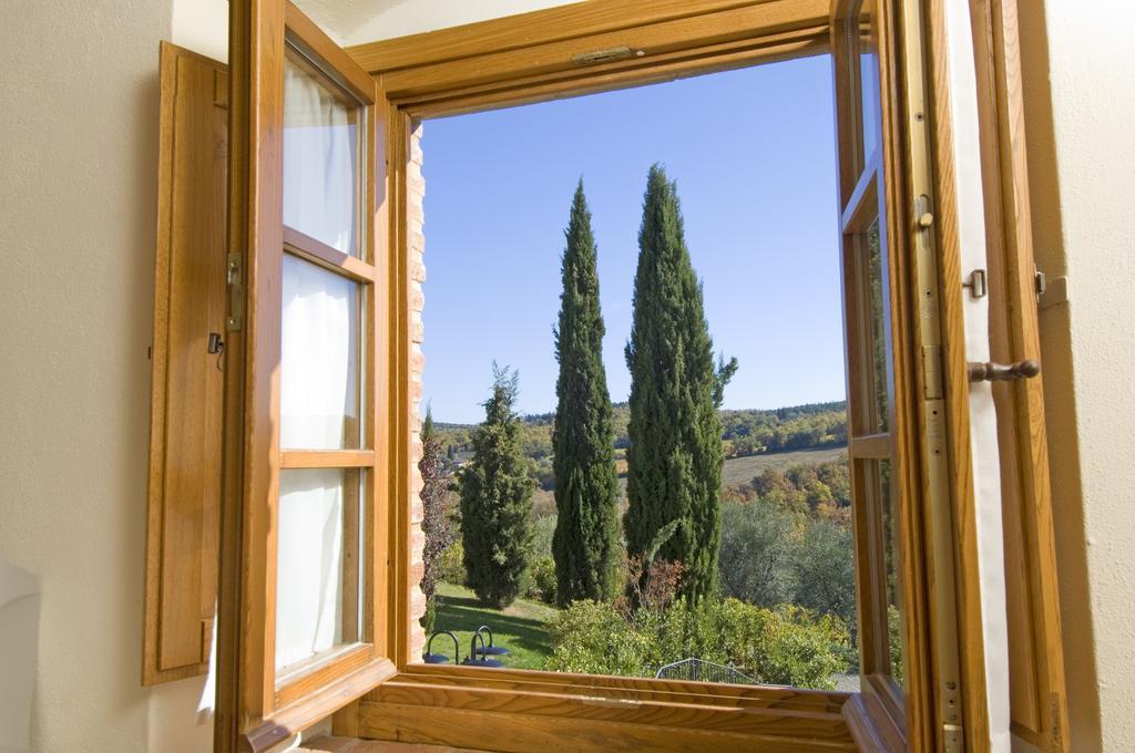 Agriturismo Campo Lungo San Donato in Poggio Стая снимка
